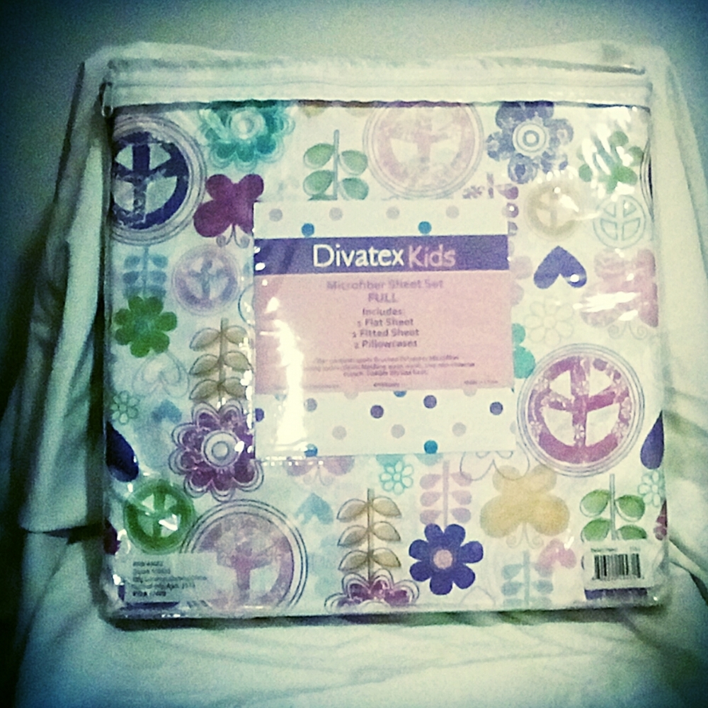 Divatex Sheet Set - Picture 2 of 5